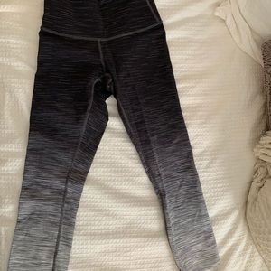 Special Edition Ombré Lululemon Wunder-Under Crop